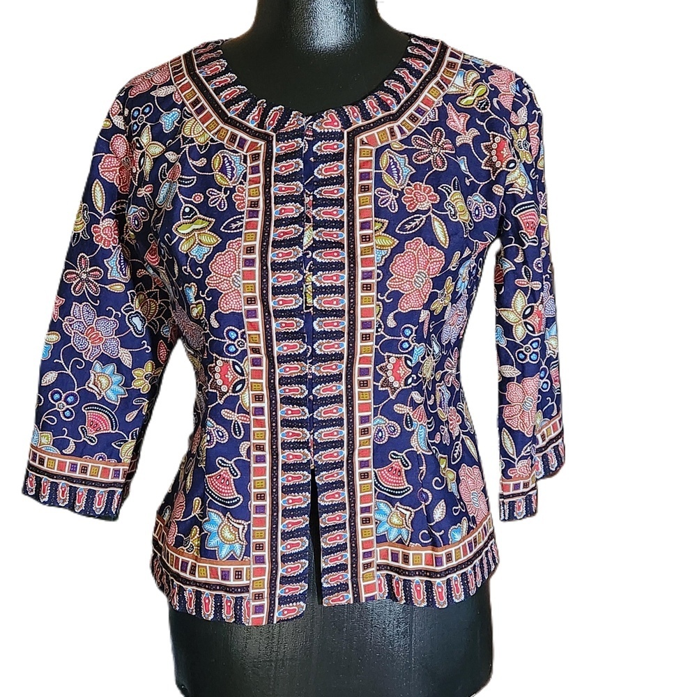 Asian Flight Attendant Floral Blouse Small